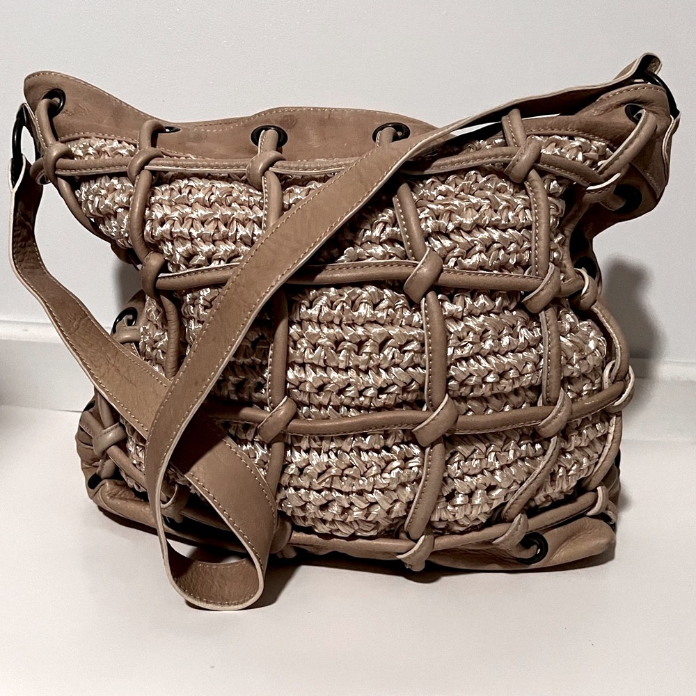 Entra Shoulder Bag